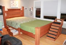 Couple Couldn’t Handle One More Sleepless Night With Their 7 Dogs, So They Did Something Clever